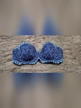 Victoria's Secret Blue Lace Strapless Bra